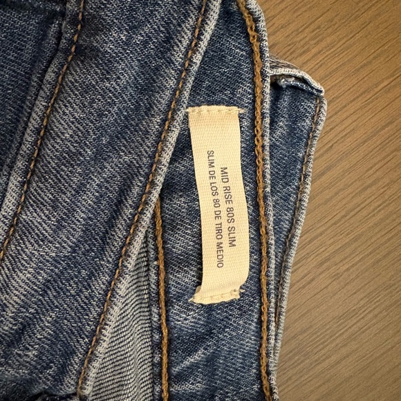 Universal Thread Medium Blue High Rise Jeans - Picture 3 of 3